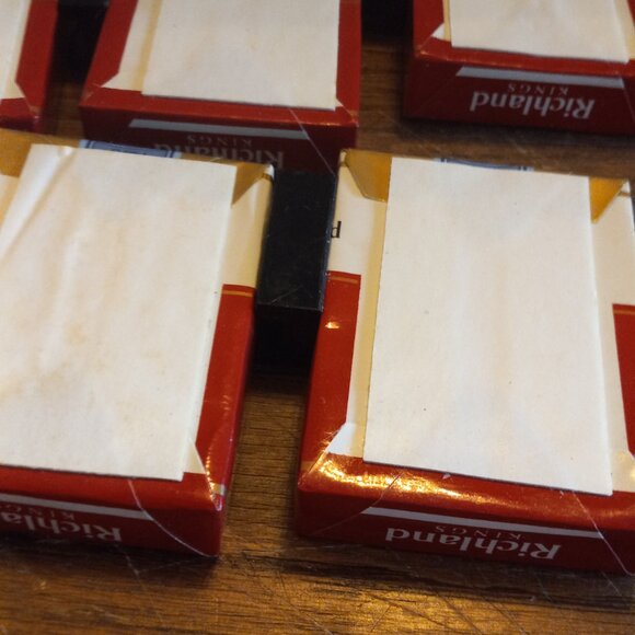 5 Richland VTG Cigarette Advertisement Plastic Pack Pen Holder PENS NON WORKING - Picture 8 of 12